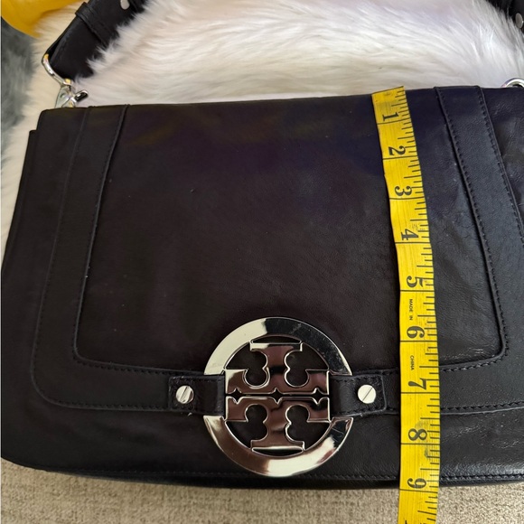 Tory Burch Black Leather Shoulder Bag - Picture 2 of 11